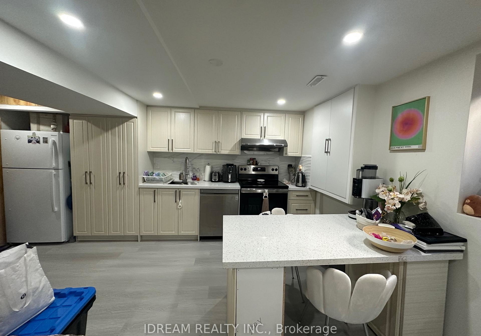 528-hayward-crescent-milton-ontario-w12578720