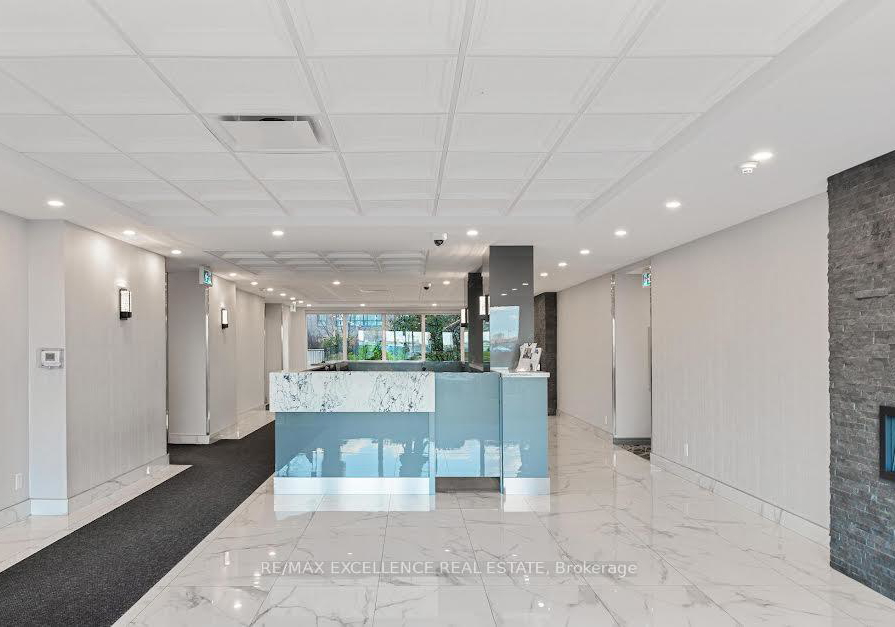 115-hillcrest-avenue-mississauga-ontario-w12579060