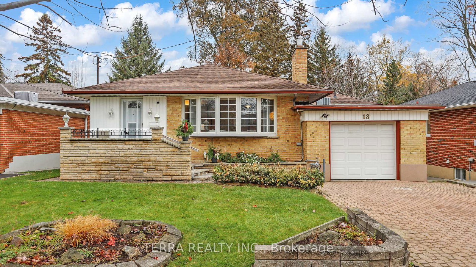 18-hill-garden-road-etobicoke-ontario-w12579172