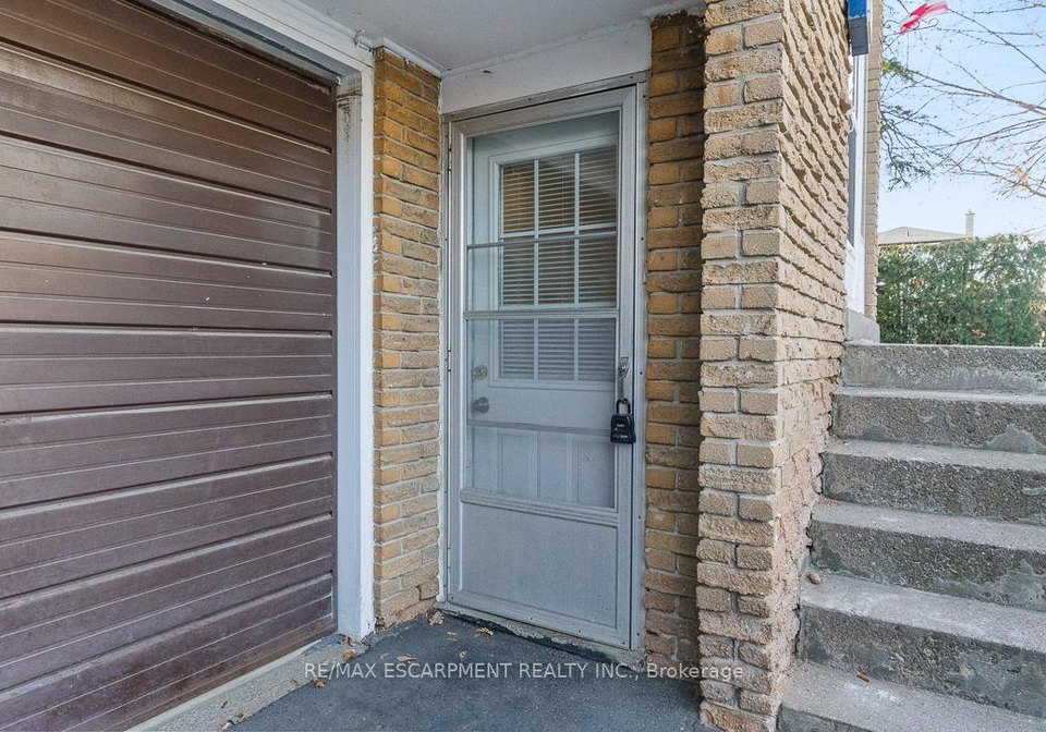 2012-bonnymede-drive-mississauga-ontario-w12579266