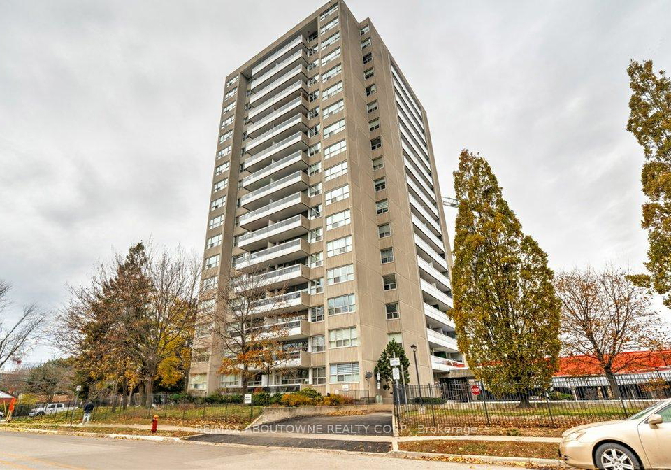2263-marine-drive-oakville-ontario-w12579278