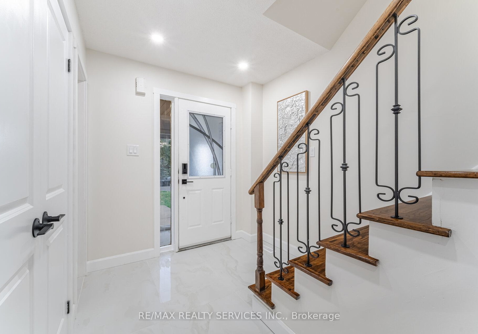 96-toba-crescent-brampton-ontario-w12579708