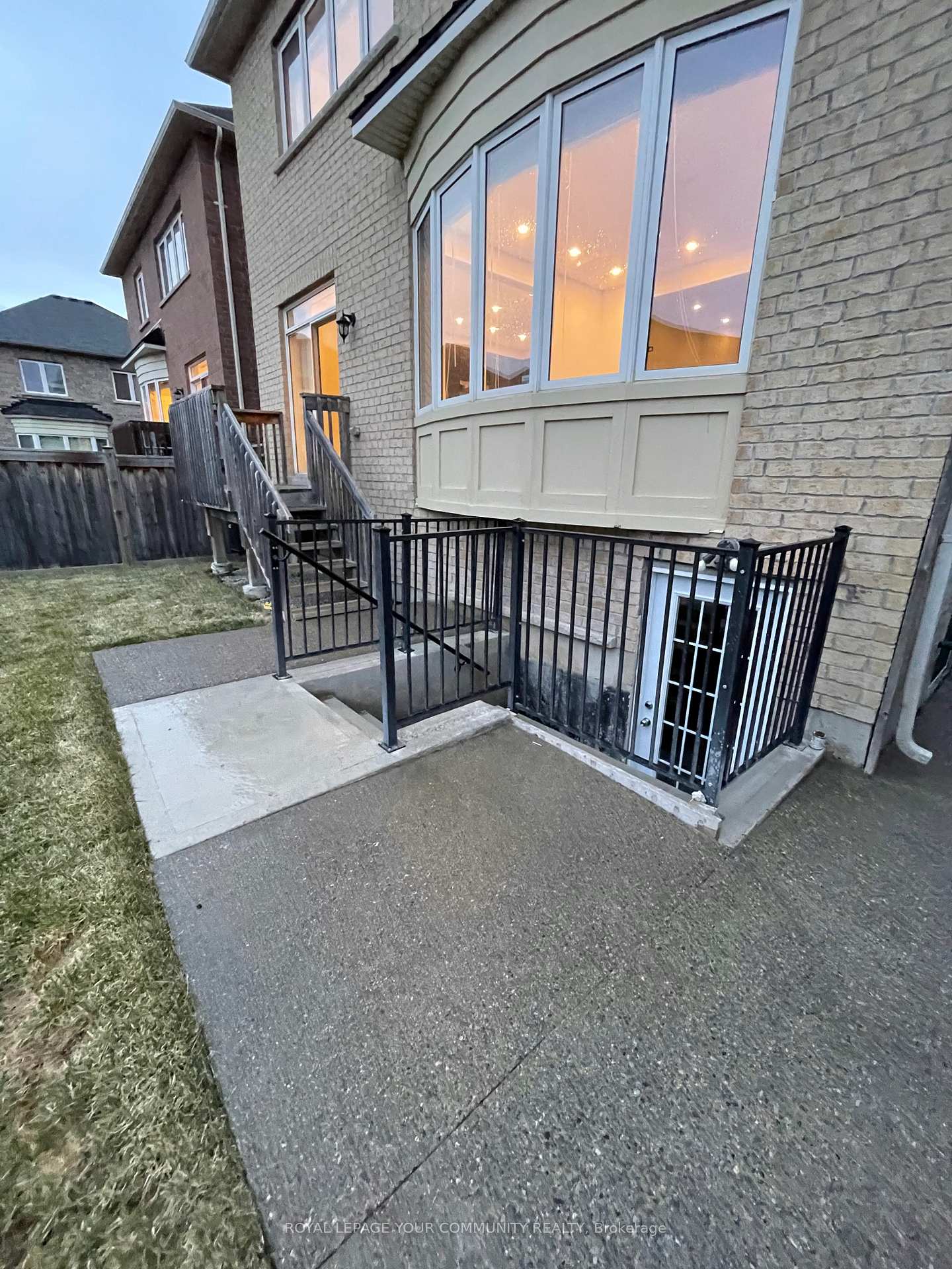 306-cedar-hedge-road-milton-ontario-w12579866