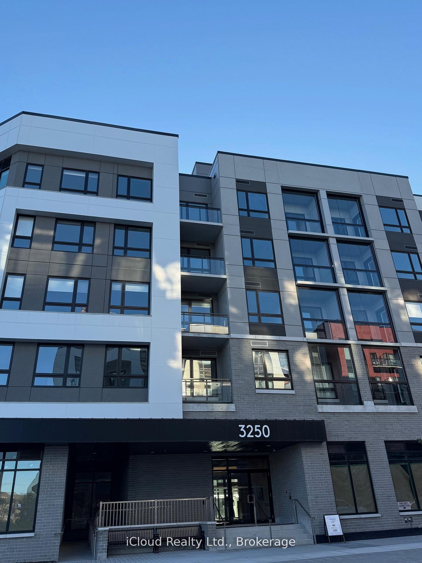 3250-carding-mill-trail-w-oakville-ontario-w12579878