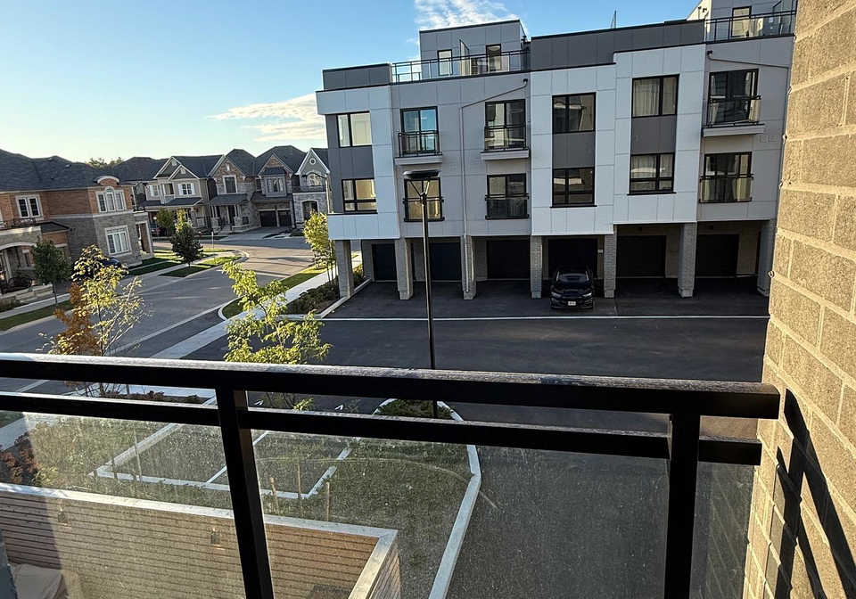 3250-carding-mill-trail-w-oakville-ontario-w12579878