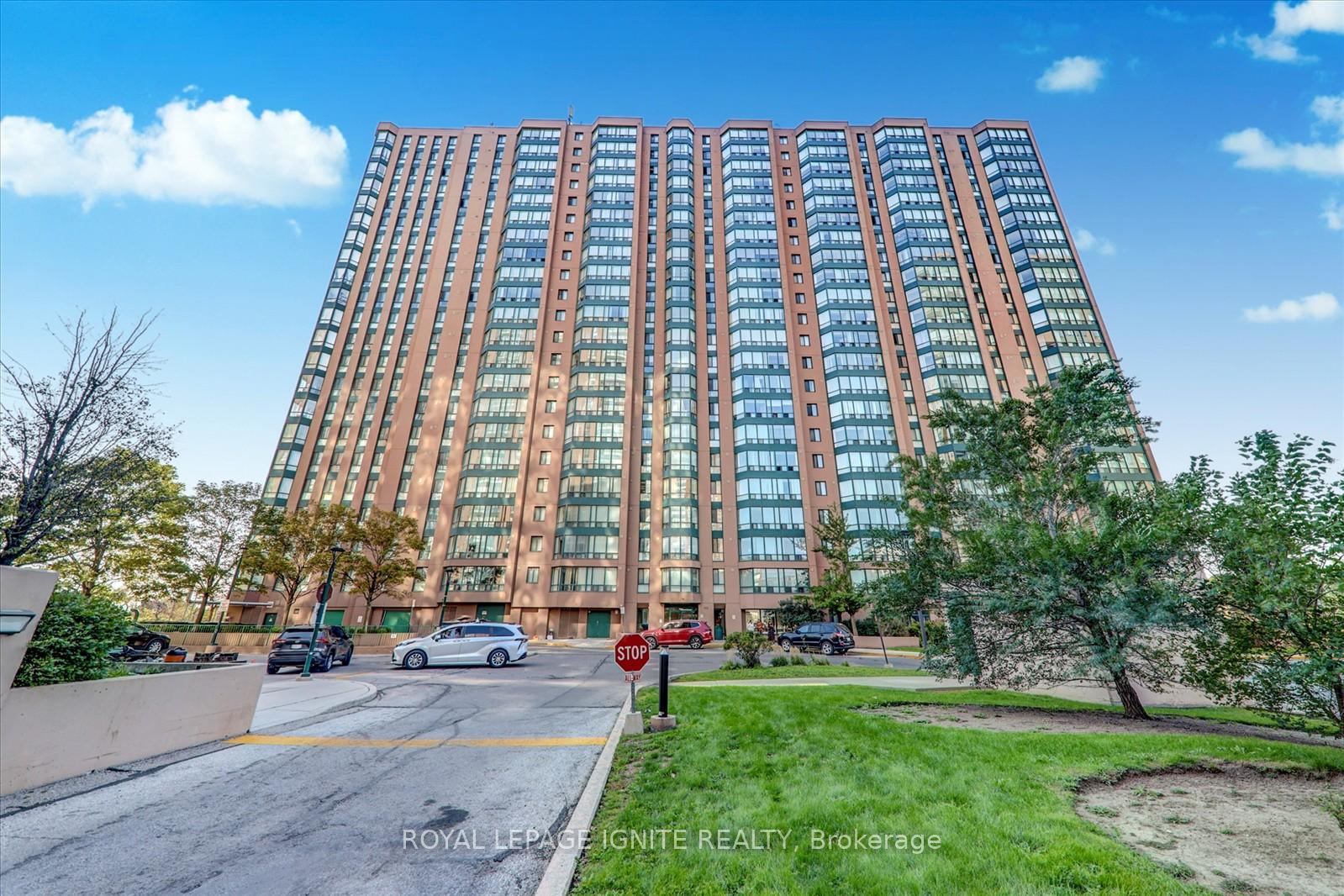 155-hillcrest-avenue-mississauga-ontario-w12579990