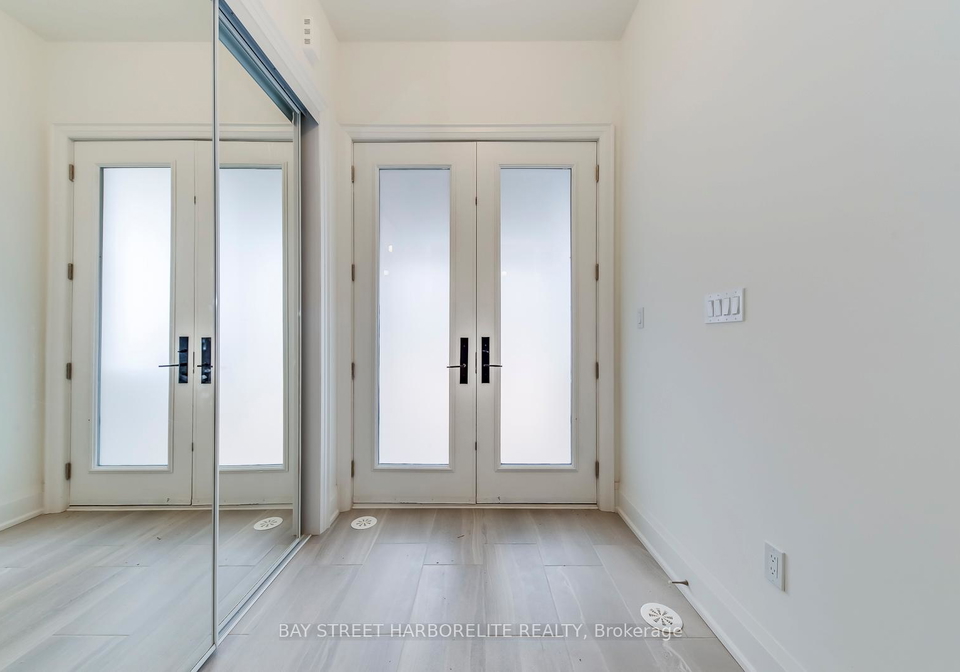 3327-taha-gardens-oakville-ontario-w12580812