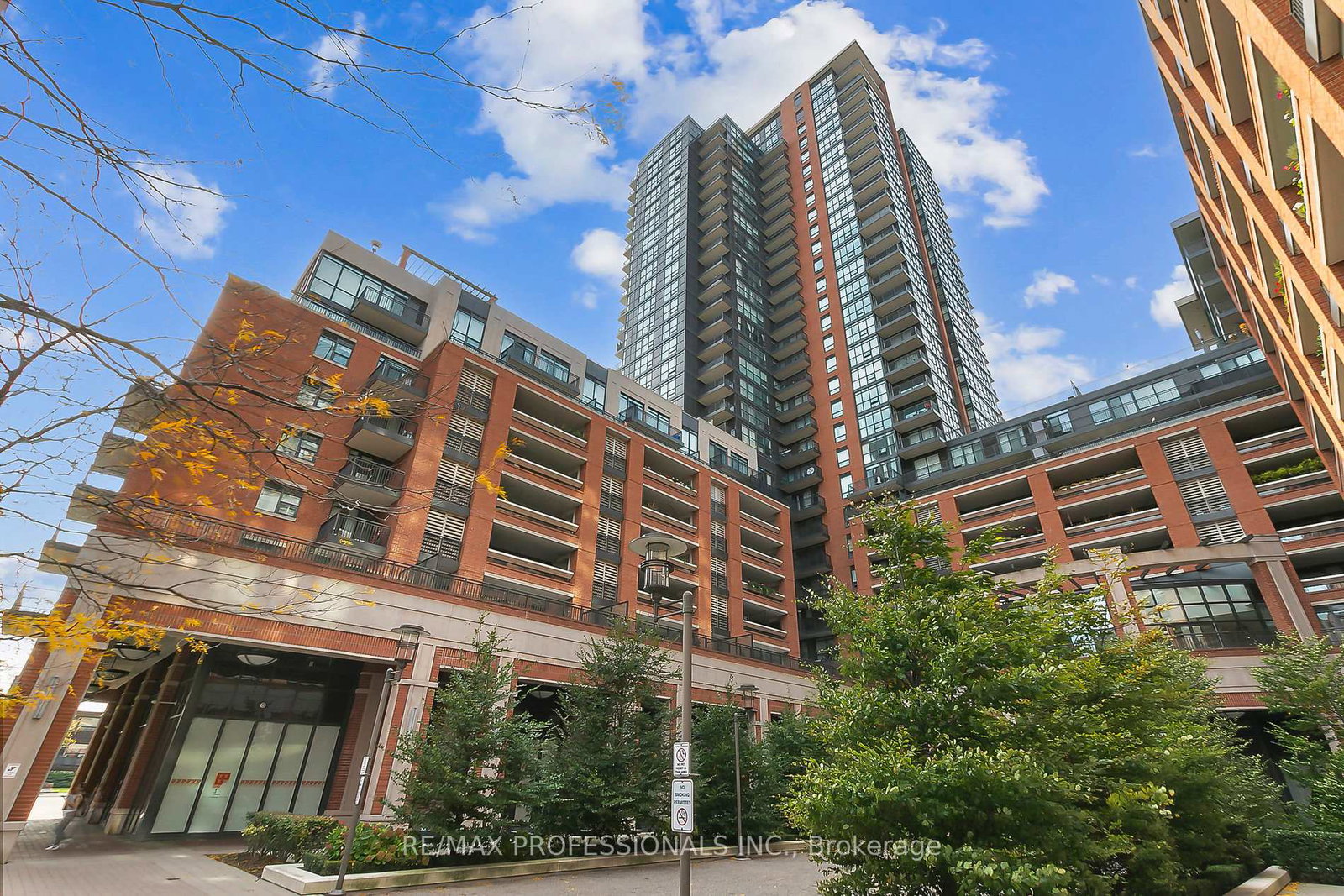 830-lawrence-avenue-w-north-york-ontario-w12581036