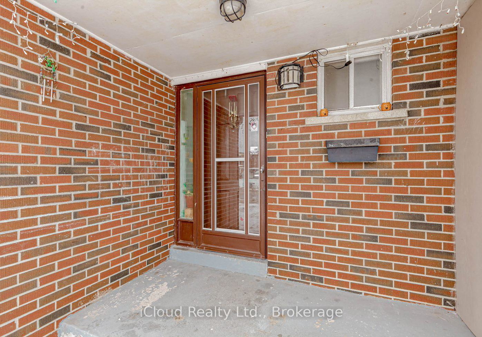 7406-e-darcel-avenue-e-mississauga-ontario-w12581244