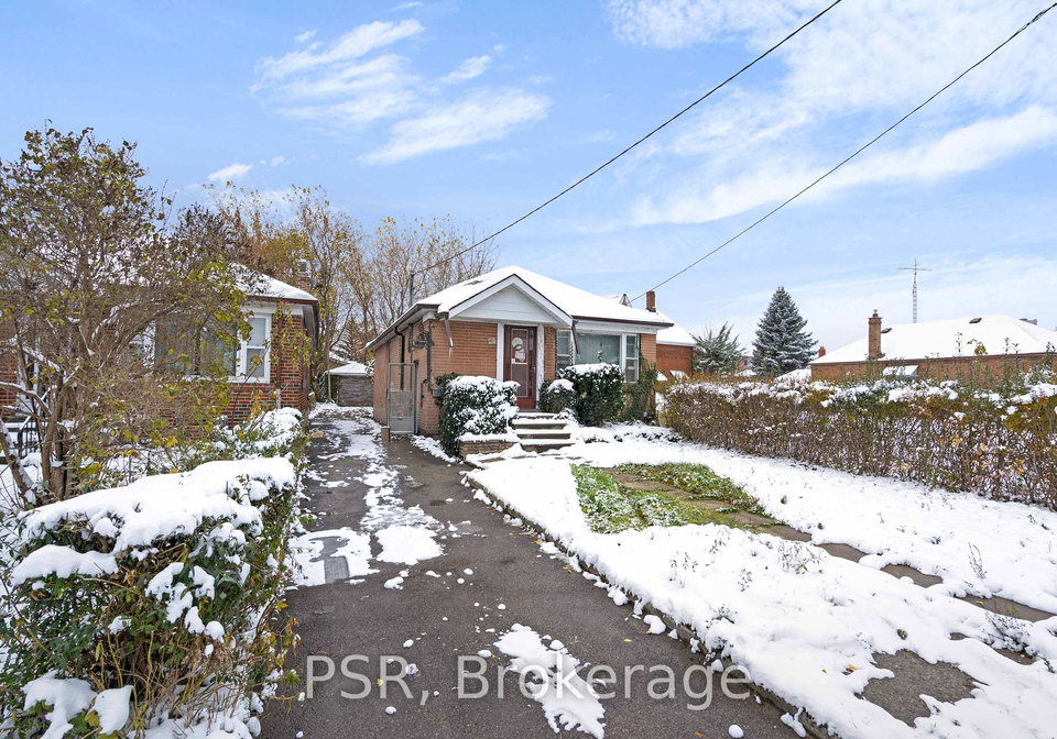10-arnold-avenue-toronto-ontario-w12581340