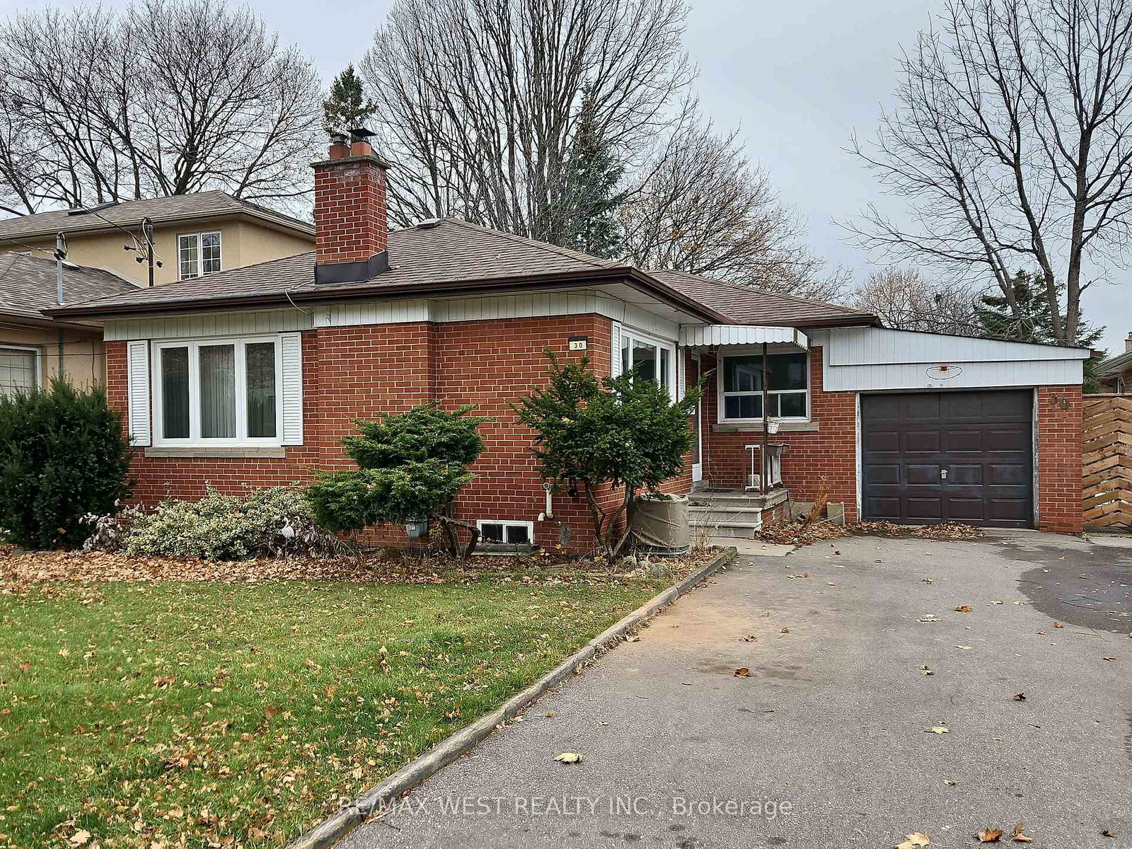 30-golfwood-heights-etobicoke-ontario-w12581528