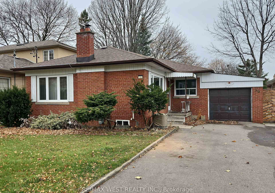 30-golfwood-heights-etobicoke-ontario-w12581528