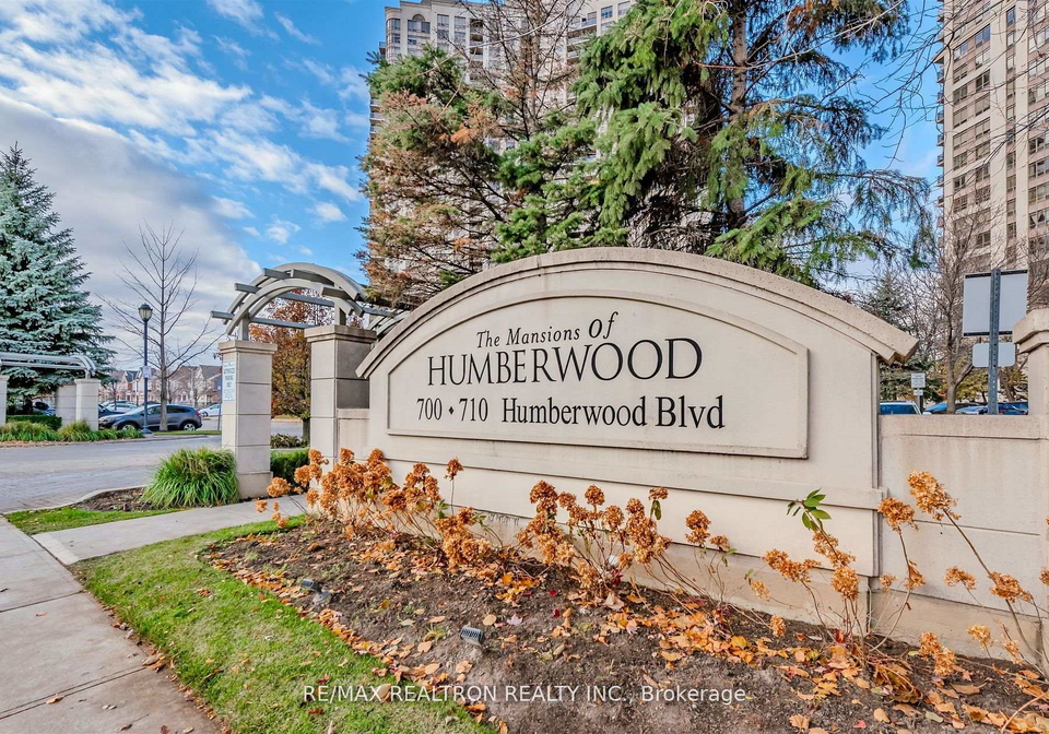 710-humberwood-boulevard-etobicoke-ontario-w12581594