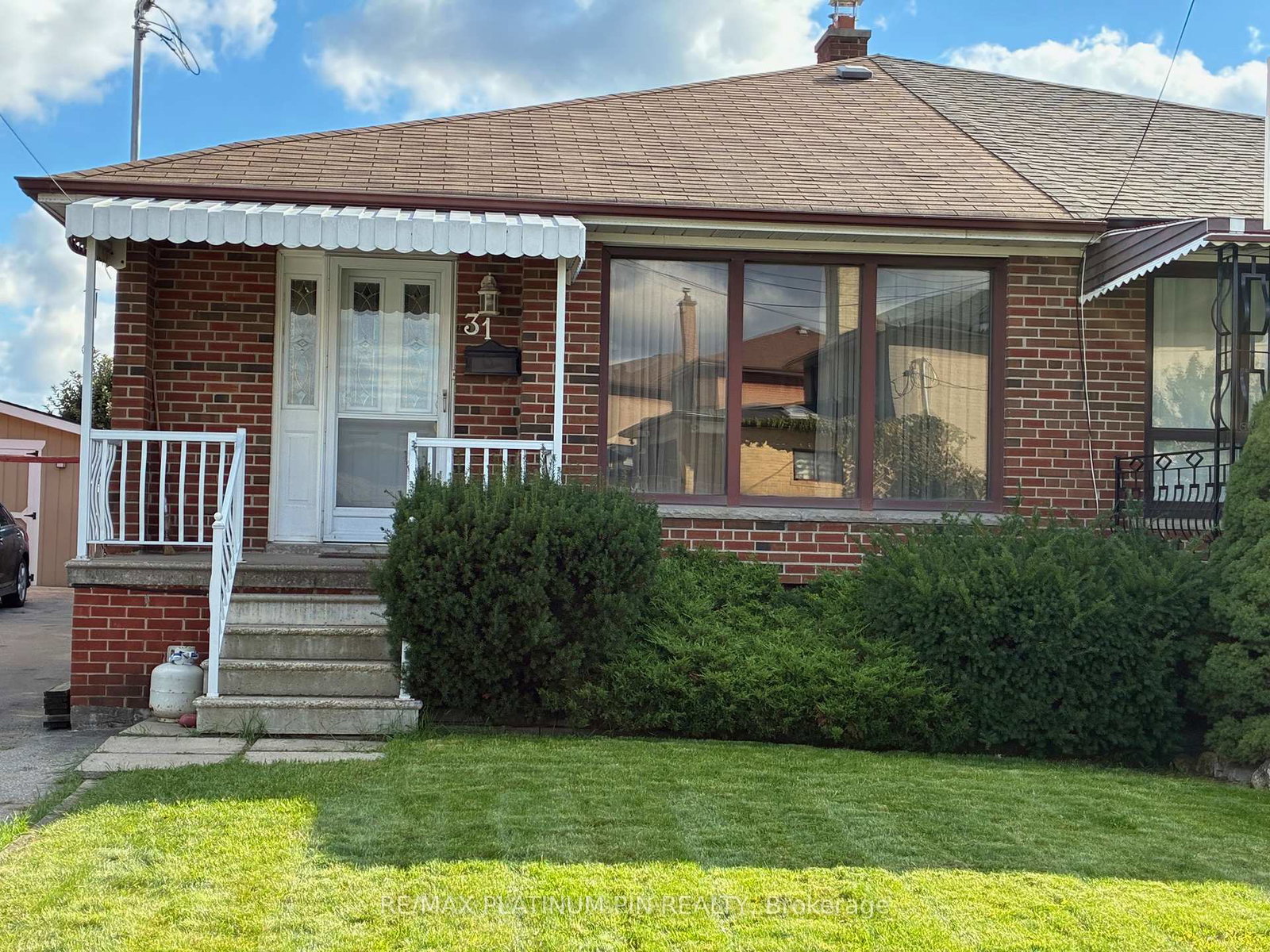 31-ryewood-drive-york-ontario-w12581678