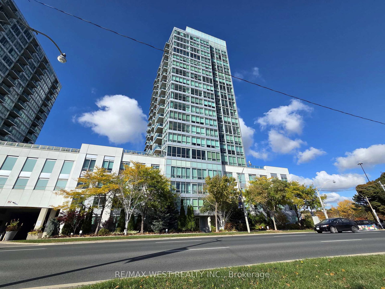 1900-lake-shore-boulevard-w-toronto-ontario-w12581916