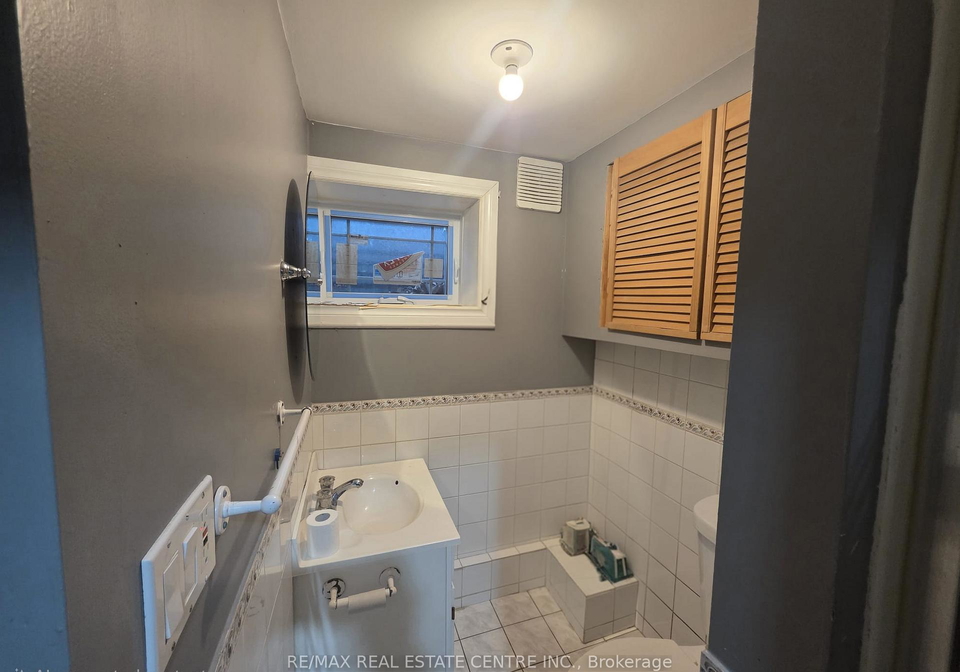21-wray-court-etobicoke-ontario-w12582066
