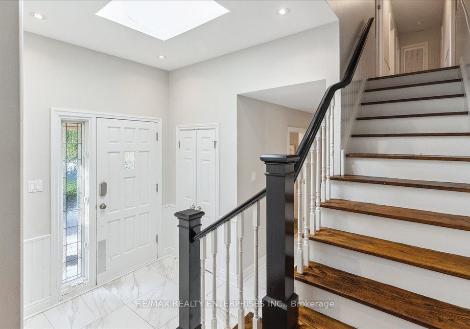 1424-indian-road-mississauga-ontario-w12582078