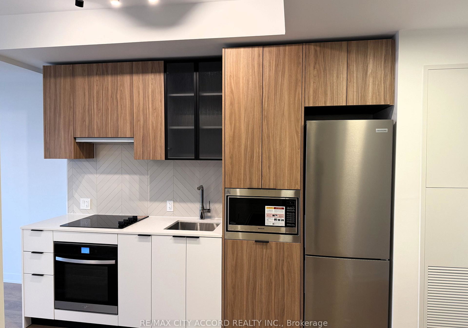 1037-the-queensway-etobicoke-ontario-w12582198