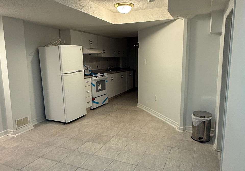 5923-sidmouth-street-mississauga-ontario-w12582336
