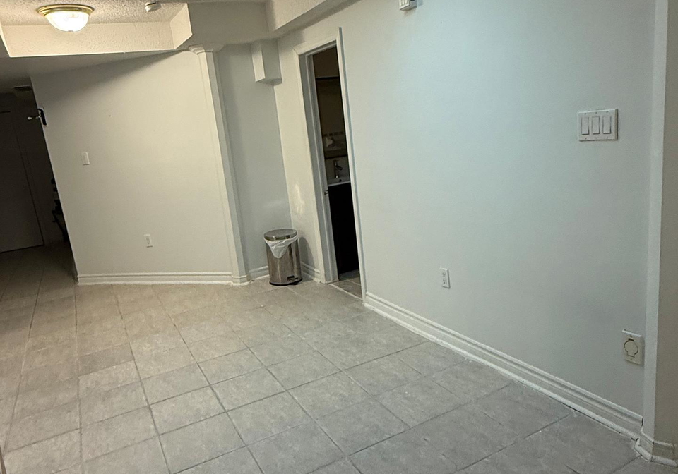 5923-sidmouth-street-mississauga-ontario-w12582336