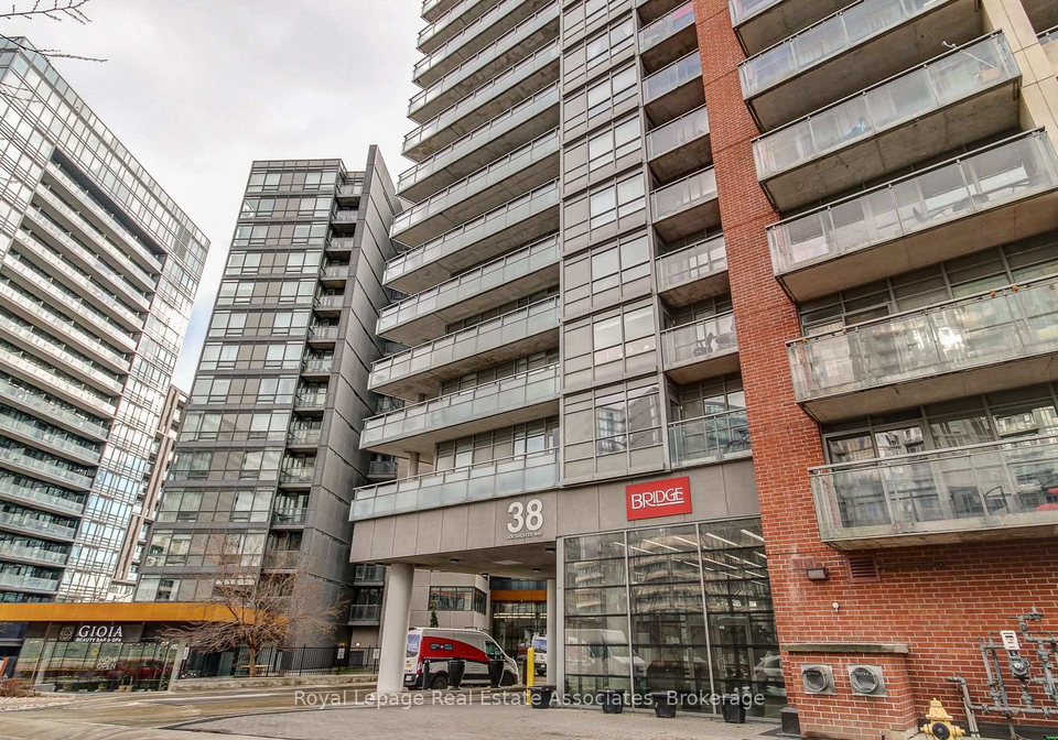 38-joe-shuster-way-toronto-ontario-w12583078