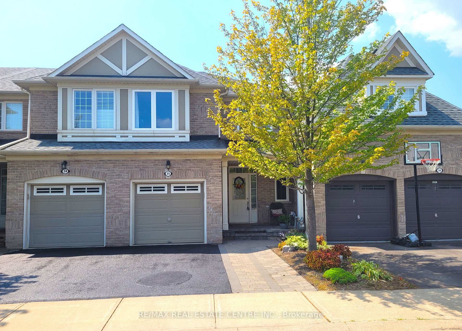 2295-rochester-circle-oakville-ontario-w12583598