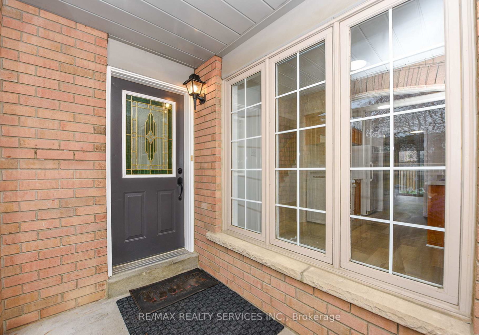 15-shady-pine-circle-brampton-ontario-w12583990
