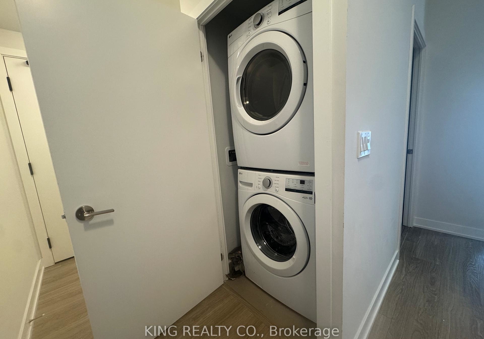 4130-parkside-village-drive-mississauga-ontario-w12584096