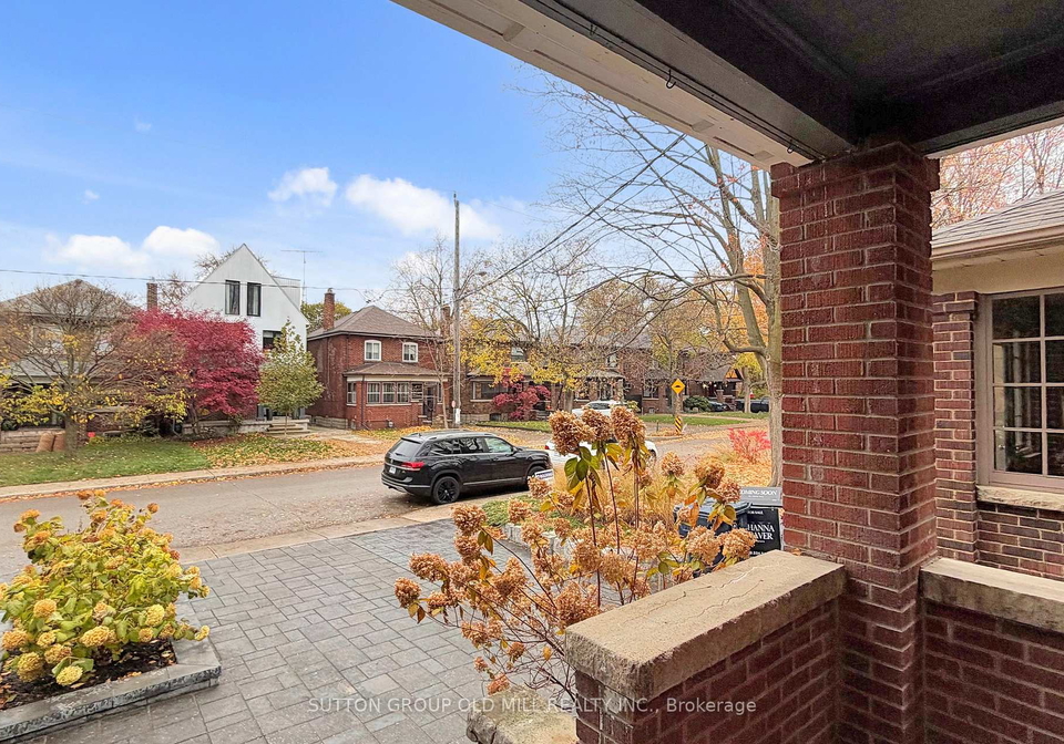 215-humbercrest-boulevard-toronto-ontario-w12584288