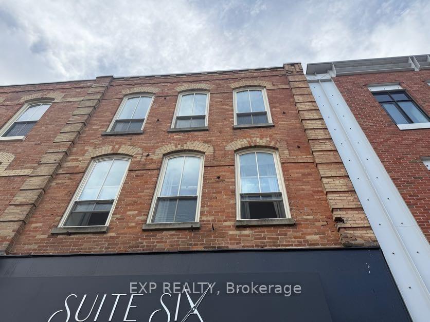 17broadway-orangeville-ontario-w12584428