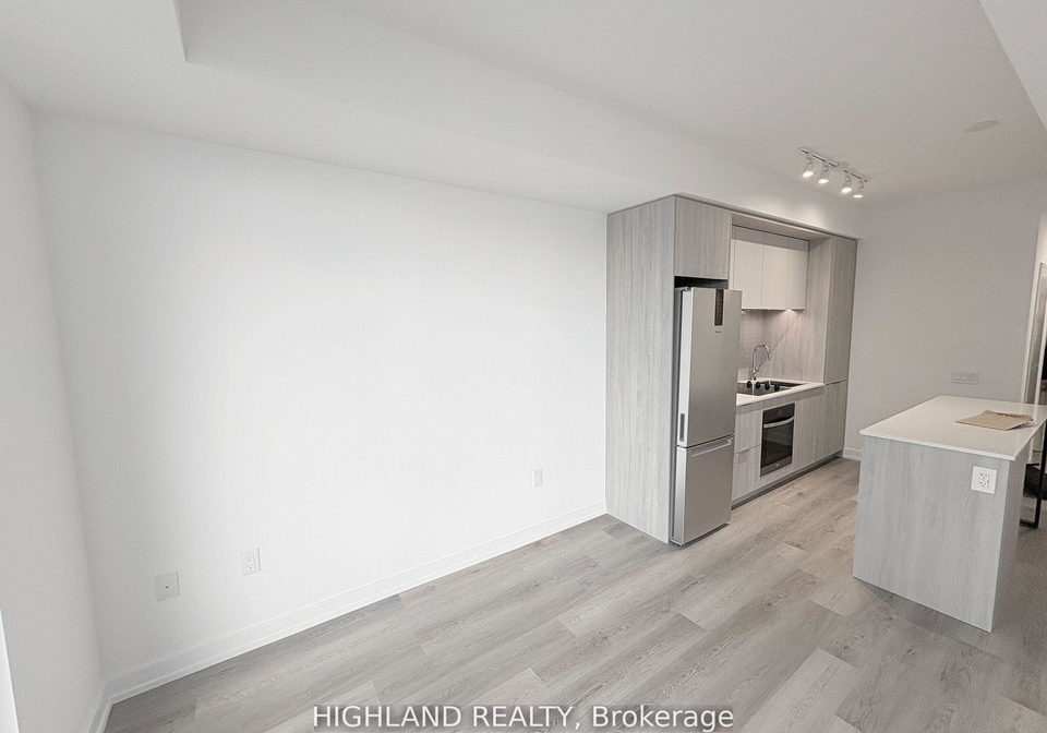 395-square-one-drive-mississauga-ontario-w12584478