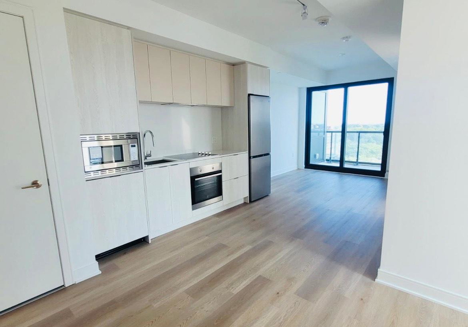 86-dundas-street-e-mississauga-ontario-w12584870