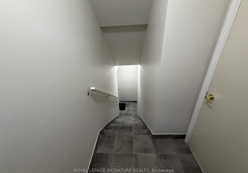 5-alabaster-road-etobicoke-ontario-w12584984
