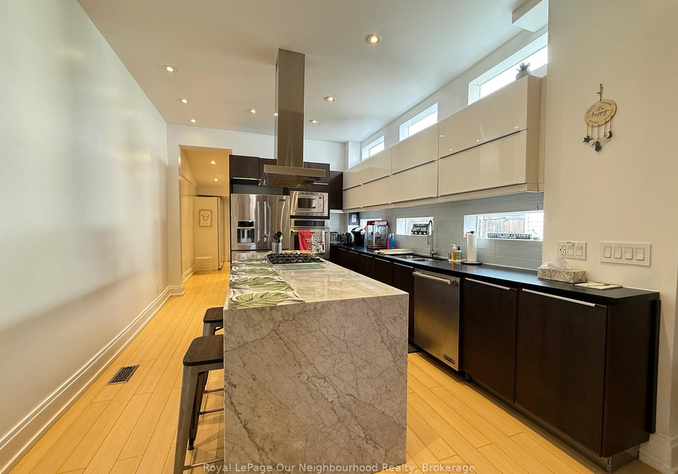 150-fifth-street-etobicoke-ontario-w12585128