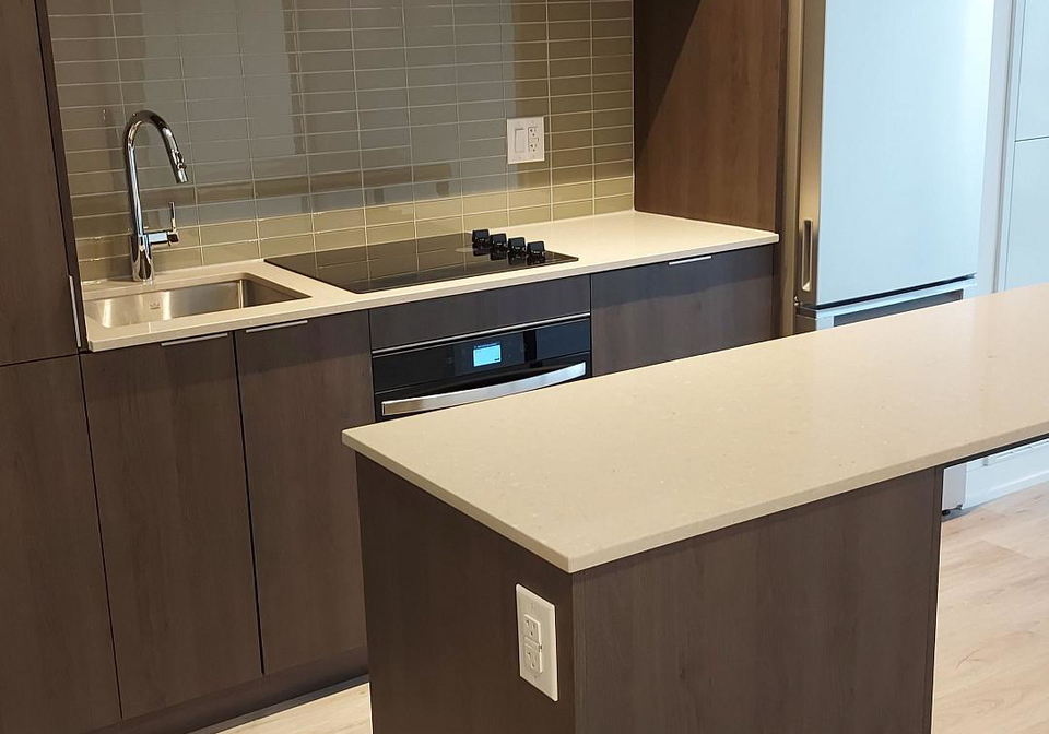 395-square-one-drive-mississauga-ontario-w12585198