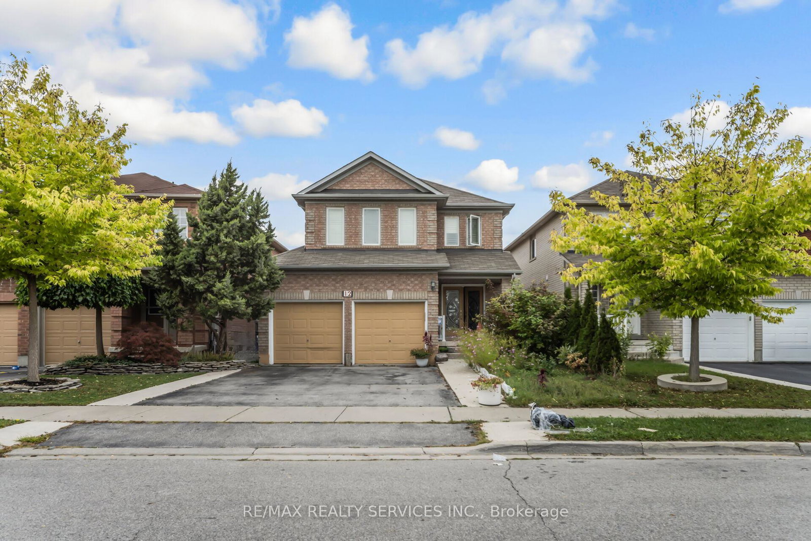 12-roadmaster-lane-brampton-ontario-w12585342