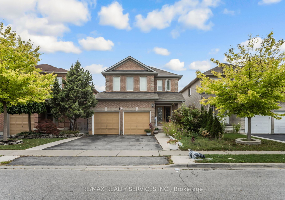 12-roadmaster-lane-brampton-ontario-w12585342