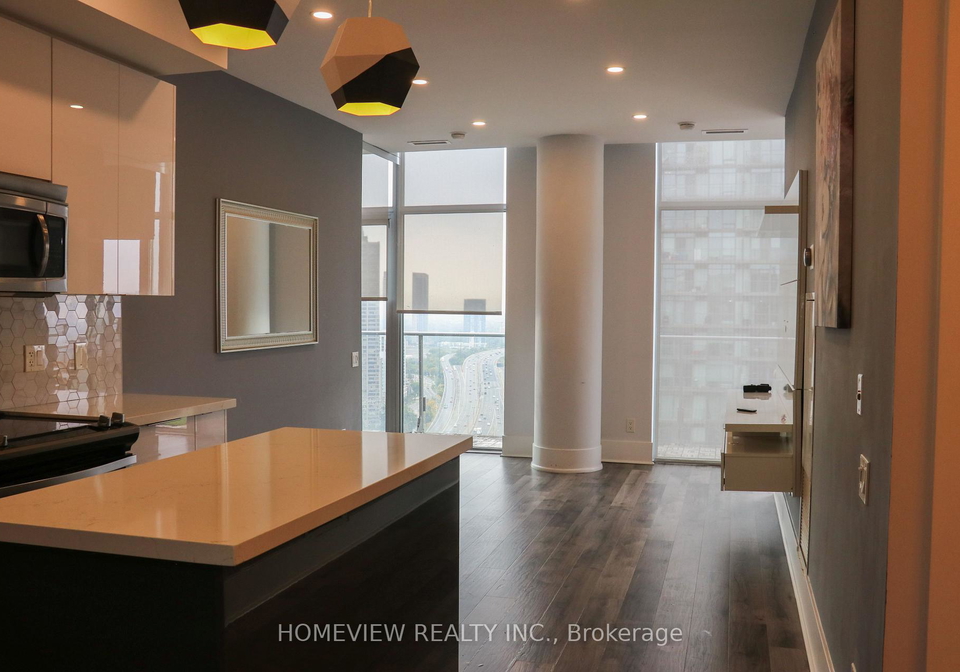 103-the-queensway-toronto-ontario-w12585434