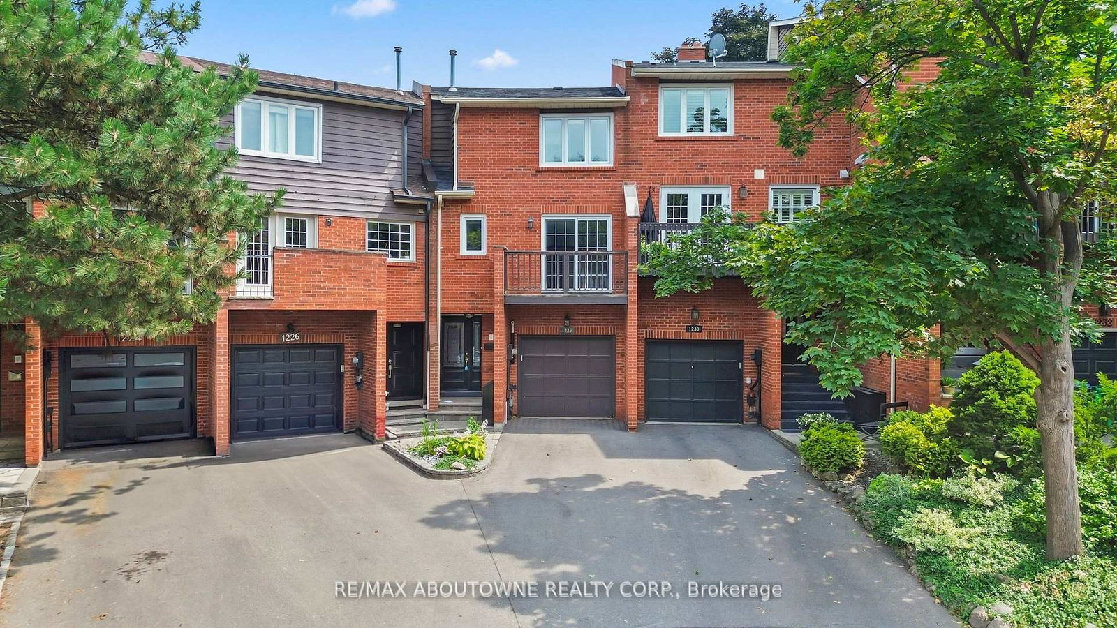 1228-cornerbrook-place-mississauga-ontario-w12585700