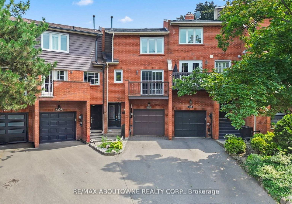 1228-cornerbrook-place-mississauga-ontario-w12585700
