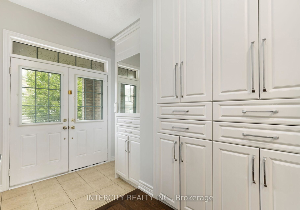 20-vanderpool-crescent-brampton-ontario-w12585944