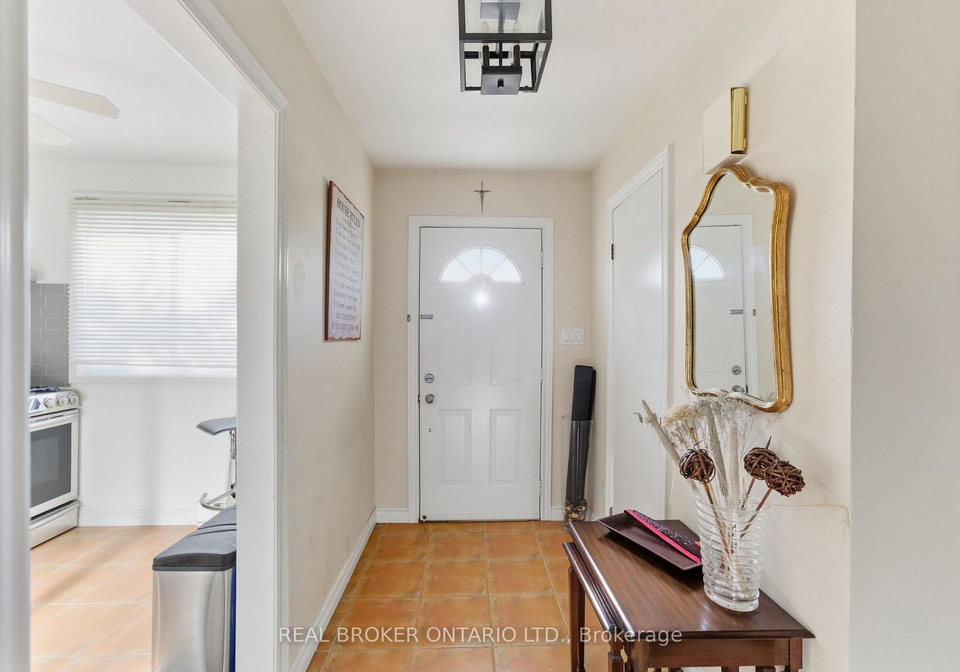 2107-marine-drive-oakville-ontario-w12586132