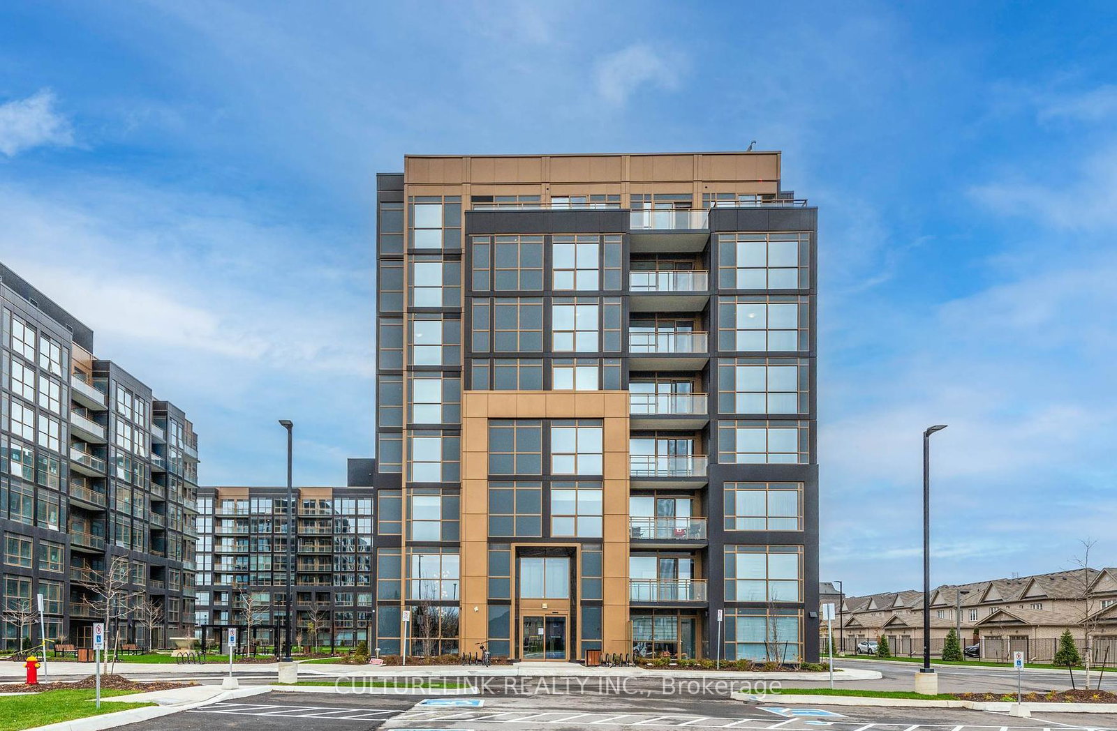 2343-khalsa-gate-oakville-ontario-w12586136