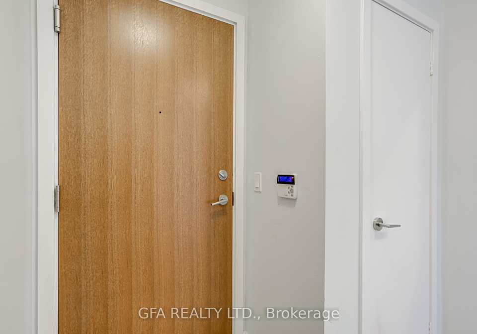 20-shore-breeze-drive-etobicoke-ontario-w12586260