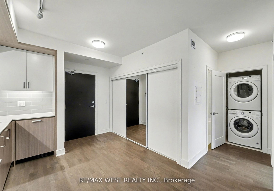 1575-lakeshore-road-mississauga-ontario-w12586366