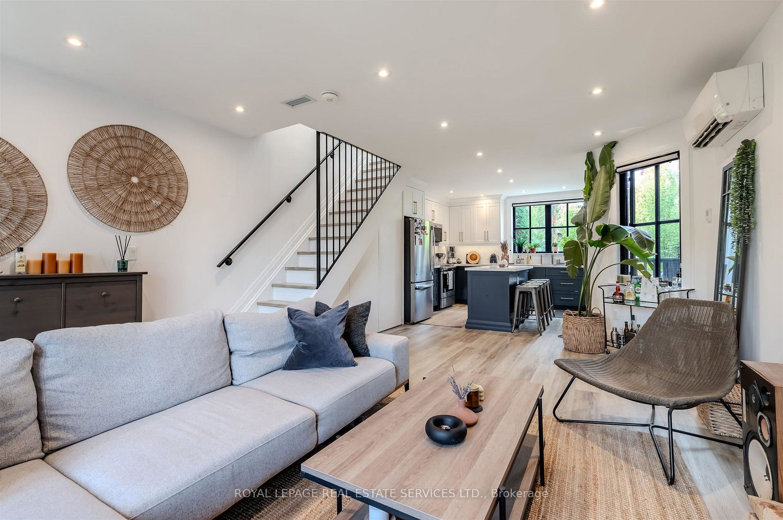 18-milton-street-etobicoke-ontario-w12586576