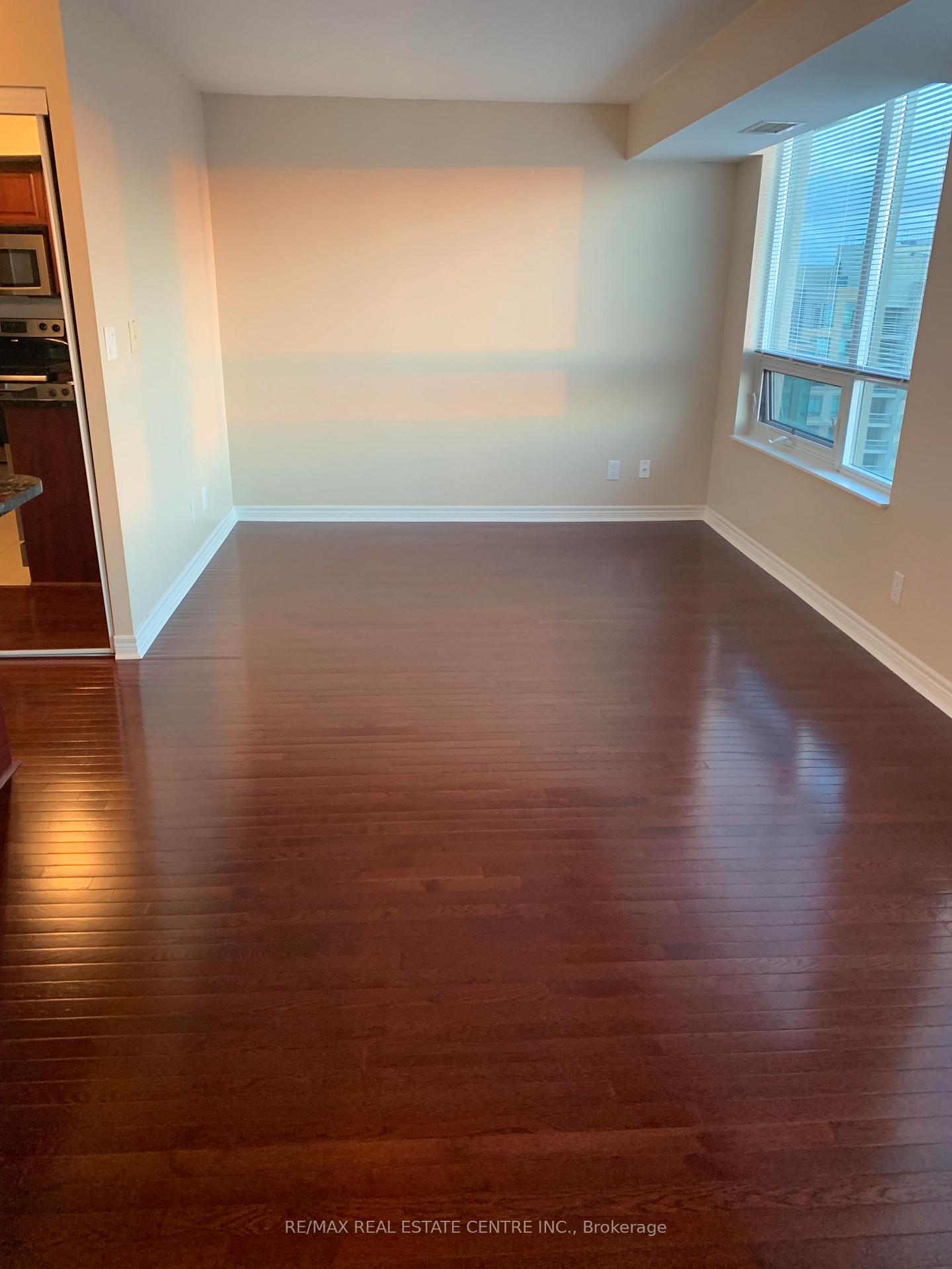 208-enfield-place-mississauga-ontario-w12587070
