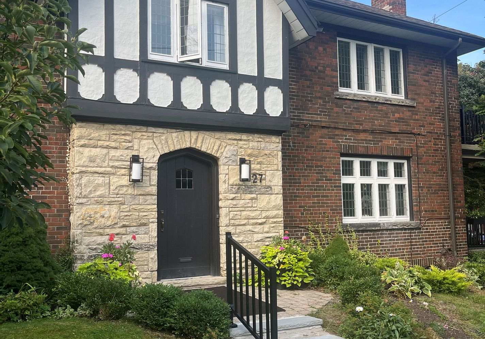 27-oakview-avenue-toronto-ontario-w12587090
