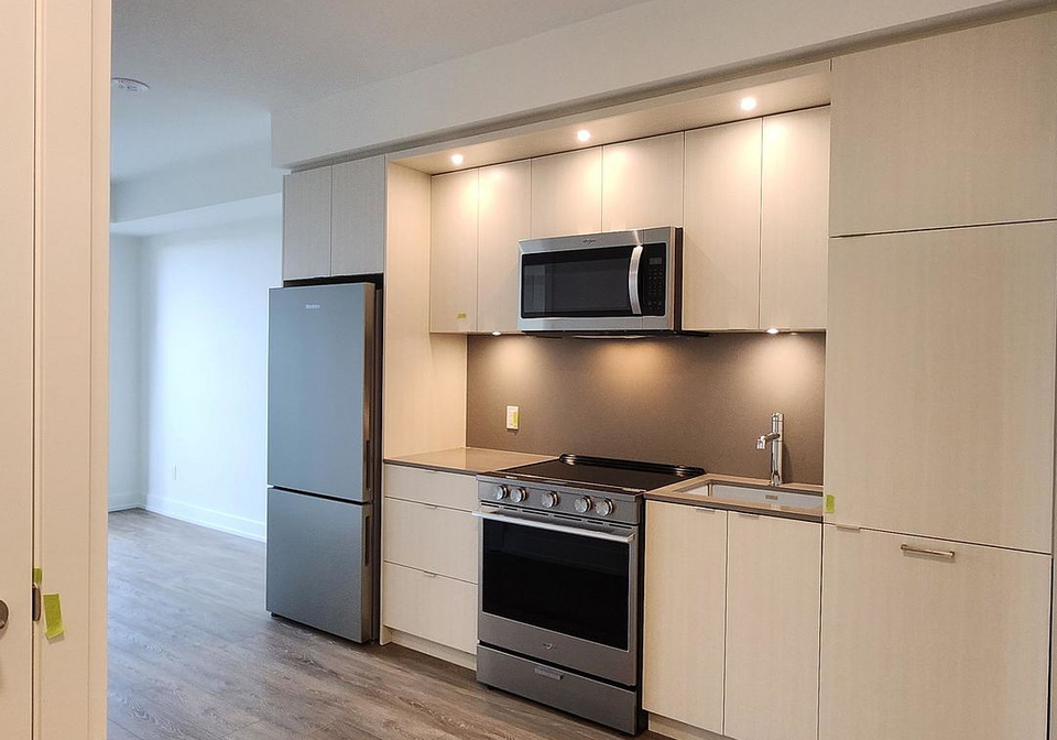 60-central-park-roadway-etobicoke-ontario-w12587174