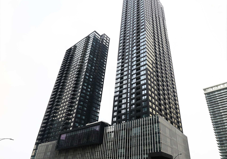 395-square-one-drive-mississauga-ontario-w12587308